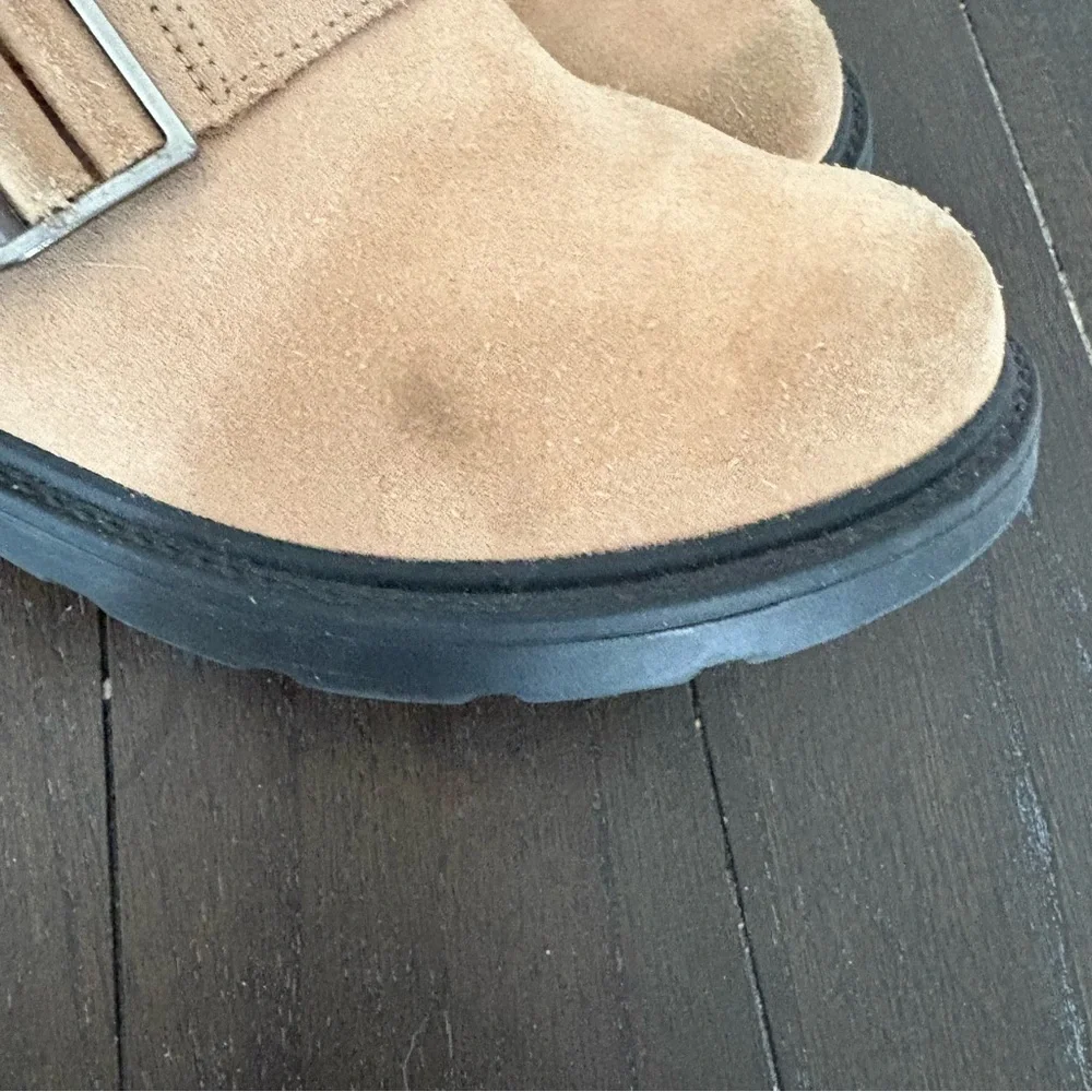 Ugg Ashton Short Weather Boot‎ Boots Tan Suede Buckle Beige Size 3 Kids Unisex